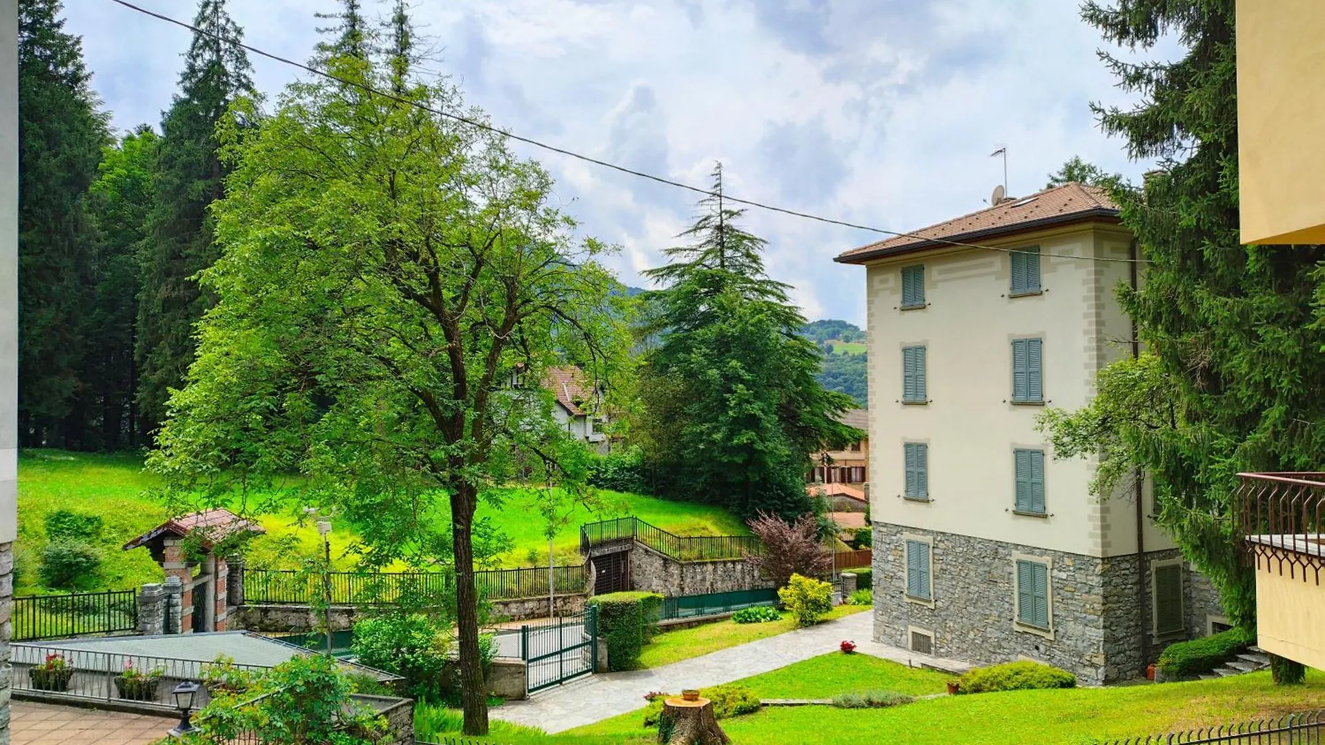 Esino Sweet Home By Holiday World Esino Lario Apartment